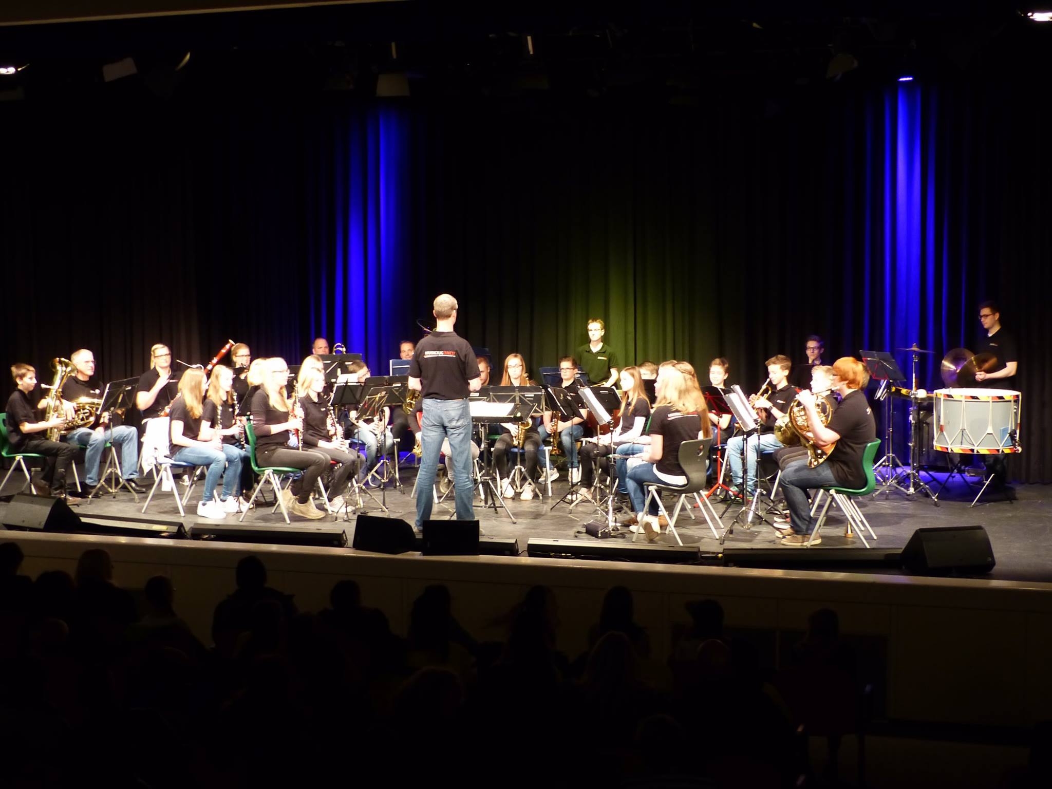 12829138_996111183758389_2725183826846923008_o