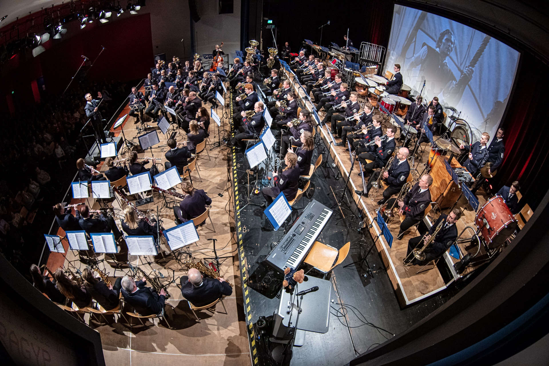 gerrit_cramer_2020_cramer-fotografie.de_mze_film_ab_konzert-00230-1